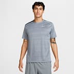 T-shirt Running Nike